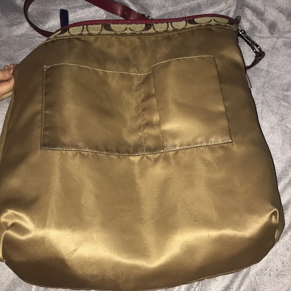 COACH Signature canvas LARGE Hobo - Picture 15 of 16